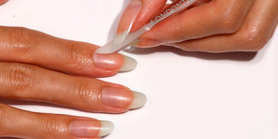Glass vs Metal Cuticle Pusher: What’s The Difference?