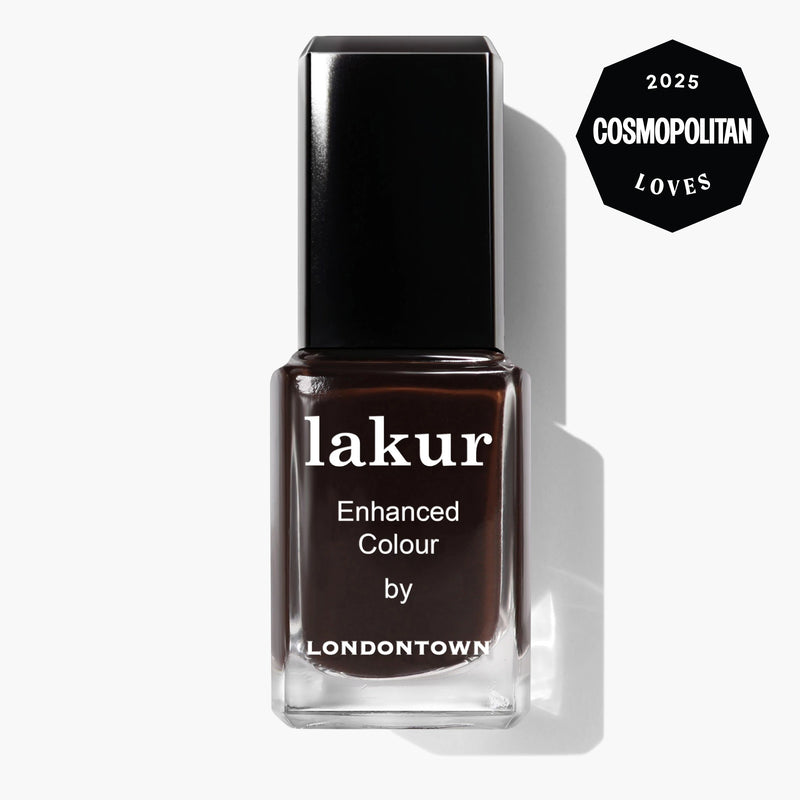 A bottle of LONDONTOWN’s Lakur Enhanced Colour nail polish in the shade Midnight Mocha, featuring a 2025 Cosmopolitan Loves award badge in the top right corner.