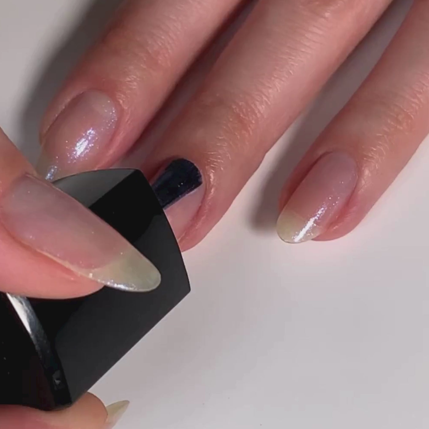 Extra Ordinary Illuminating Nail Concealer