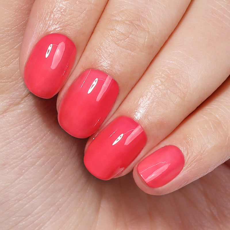 A close-up of power-packed, color-rich nails with Perfecting Nail Veil #8 by LONDONTOWN.