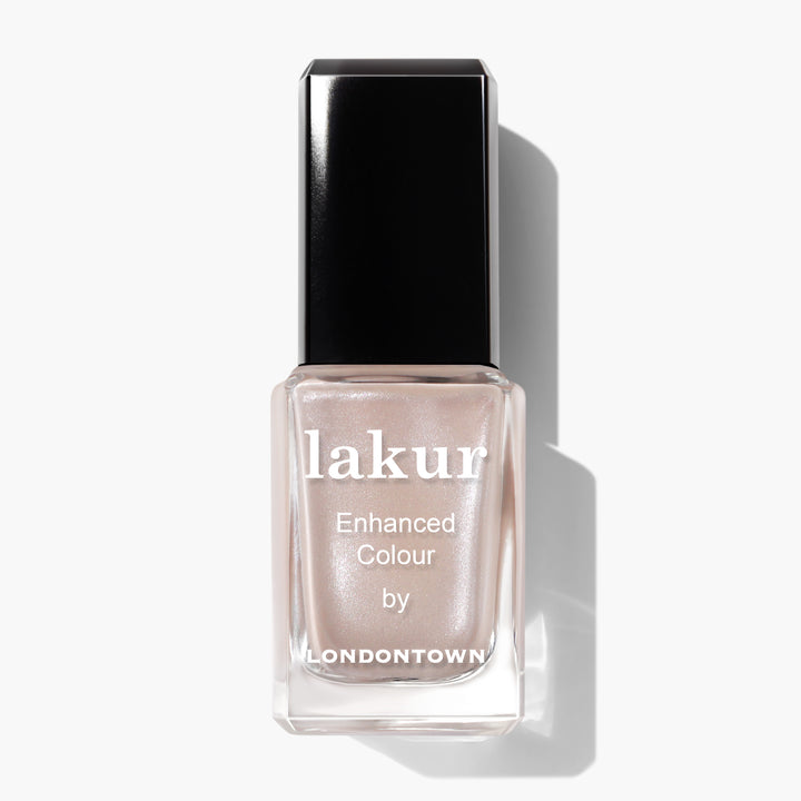 A bottle of LONDONTOWN&